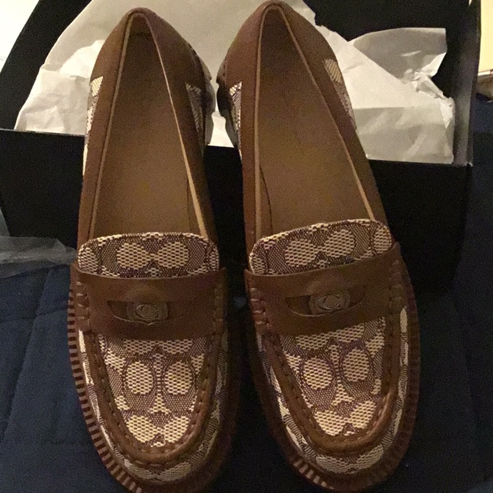 NWT Coach Colleen Signature CC Cocoa Saddle Patterned Brown Lug Loafers